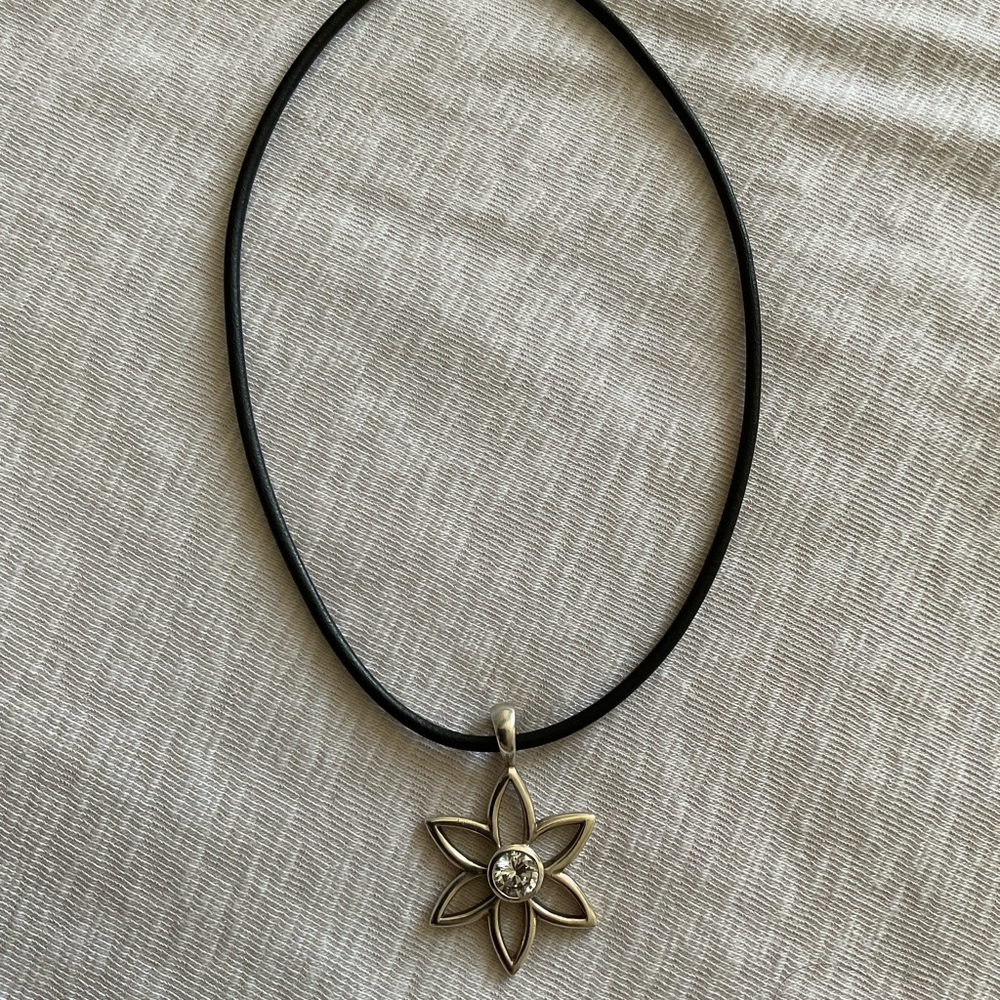 SILPADA Black Leather Cord Necklace AND Silver Flower Pendant - Picture 2 of 16